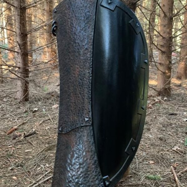 Raider Shield - Rust Patiana - 90 x 45 cm